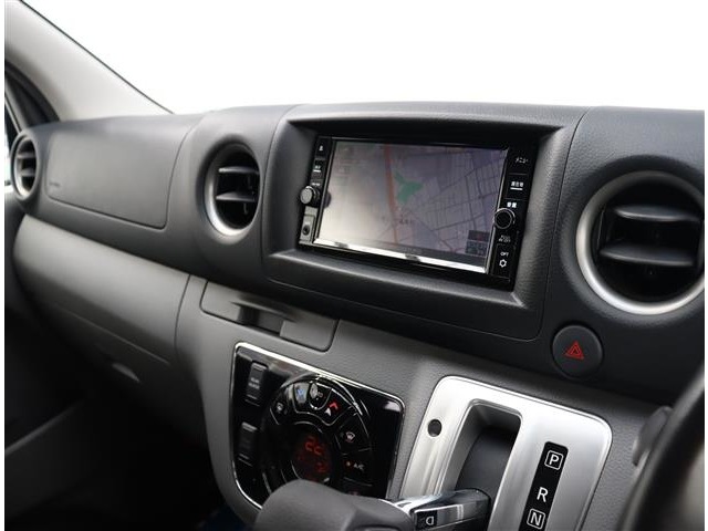 UJ0048545610_46_001.jpg