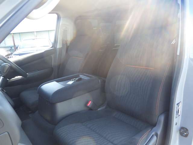 U00048373724_16_004.jpg