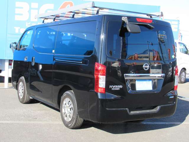U00047976382_35_001.jpg