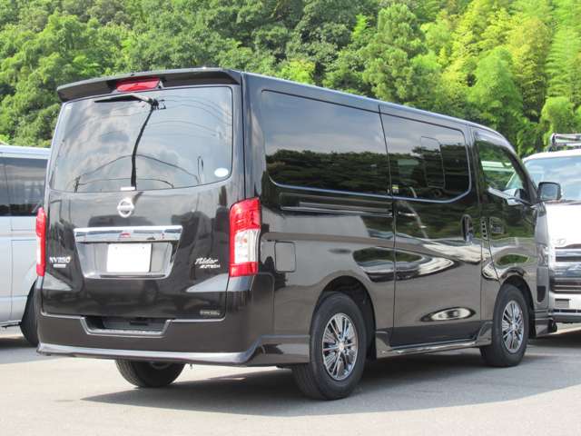 UJ0038961173_1_006.jpg