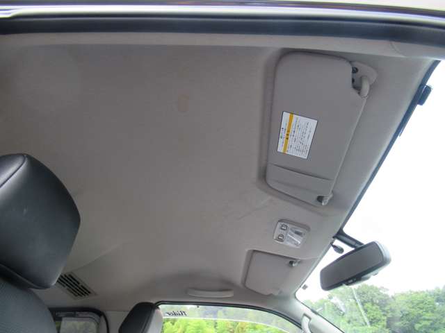 UJ0038961173_30_001.jpg