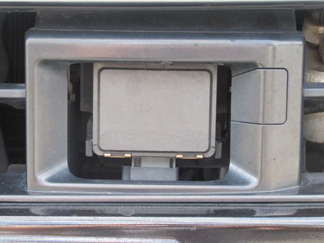 UJ0038961173_60_001.jpg