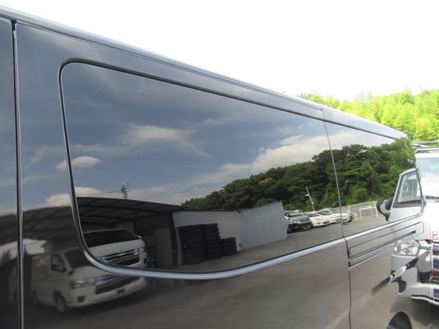 UJ0038961173_67_001.jpg