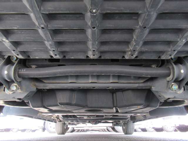 UJ0038961173_85_001.jpg