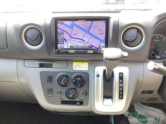 U00048592820_17_001.jpg