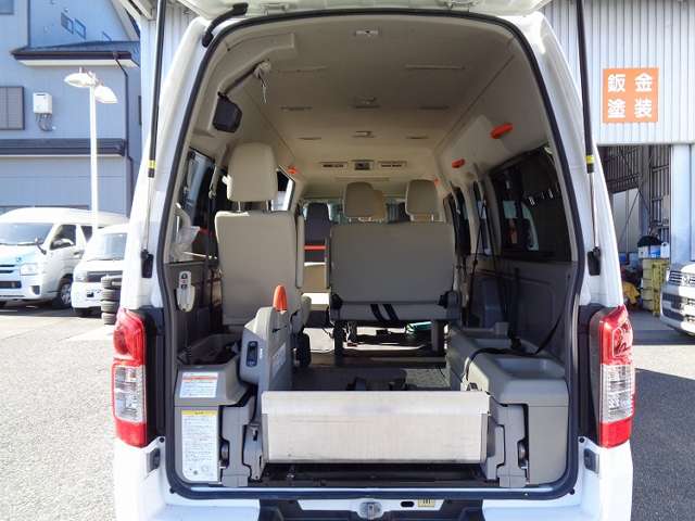 U00048101951_32_001.jpg