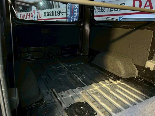 U00048508589_34_001.jpg