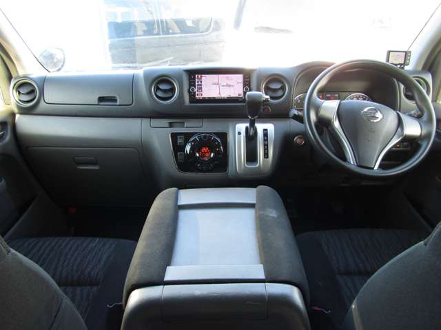 U00047273256_32_001.jpg