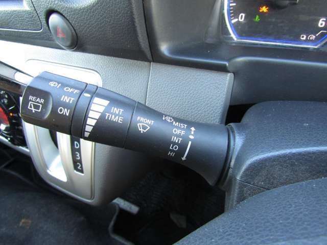 U00047273256_48_001.jpg