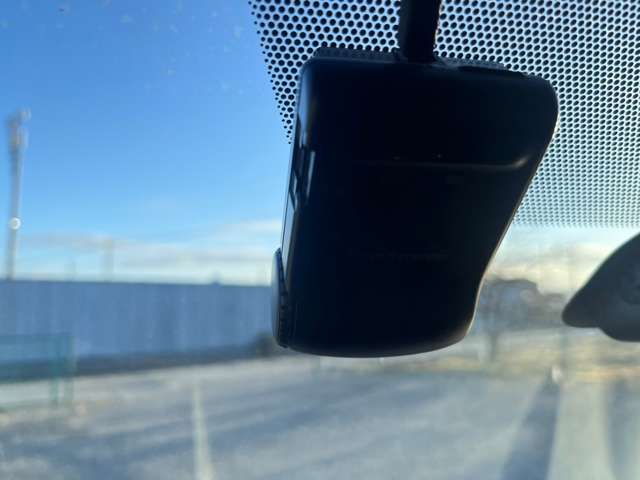 U00047761415_60_001.jpg
