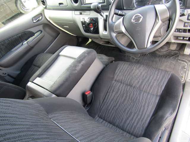 U00046847728_38_001.jpg