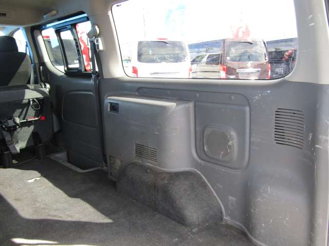 U00046847728_74_001.jpg