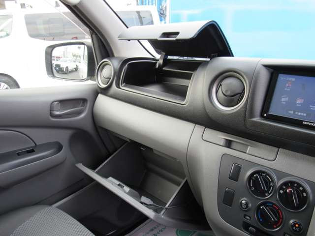 U00048579722_50_001.jpg