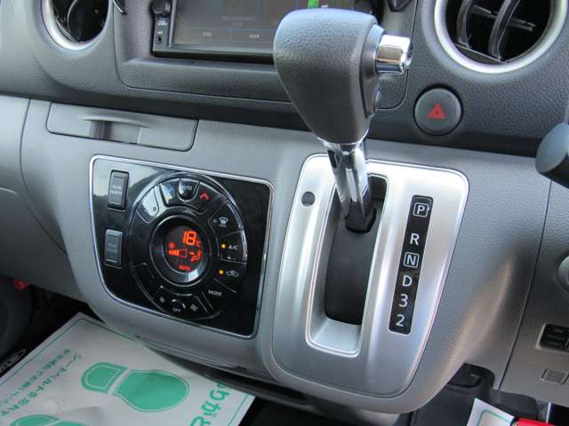 U00048643258_52_001.jpg