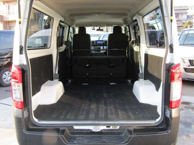 U00048402684_18_001.jpg