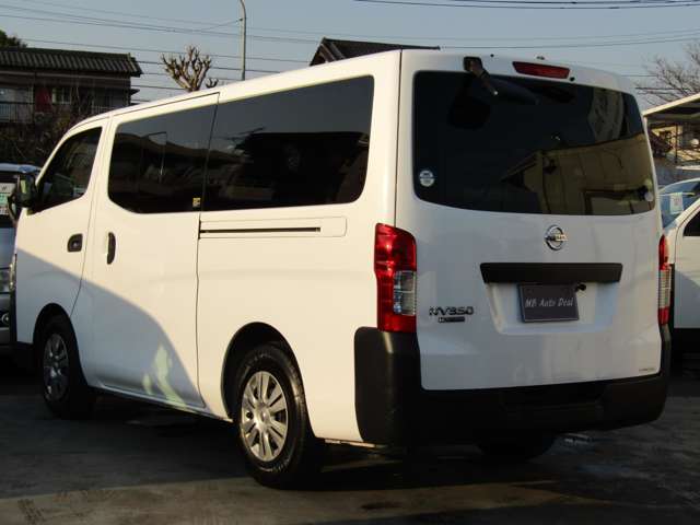 U00048402684_8_001.jpg