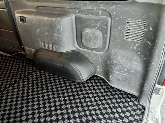 U00048315094_52_002.jpg