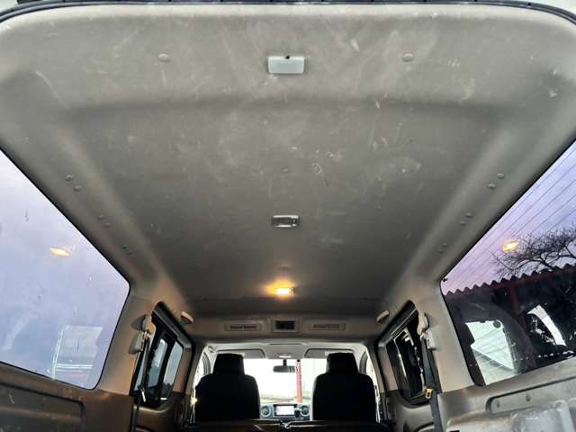 U00048315094_53_002.jpg