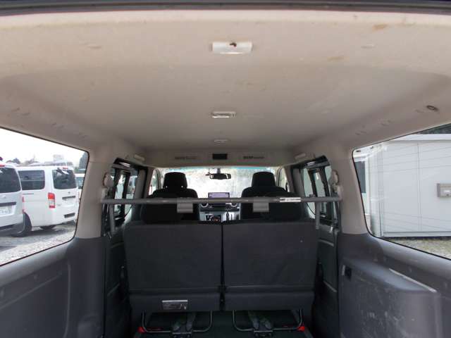 U00047758614_10_002.jpg
