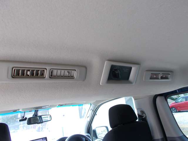 U00047758614_12_002.jpg