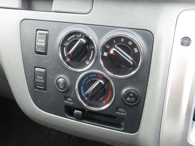 U00045030727_45_001.jpg