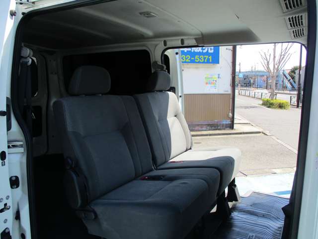 U00048374723_57_001.jpg