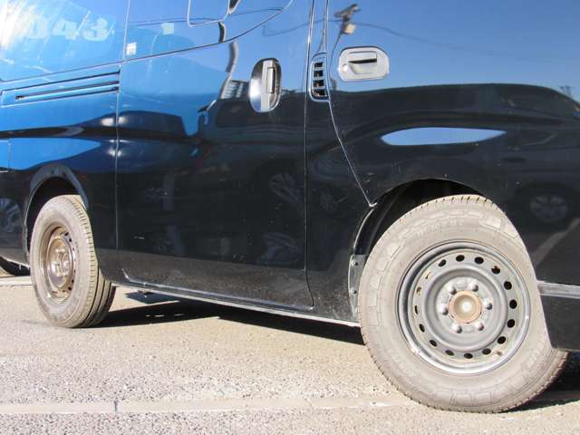 U00047976112_30_001.jpg
