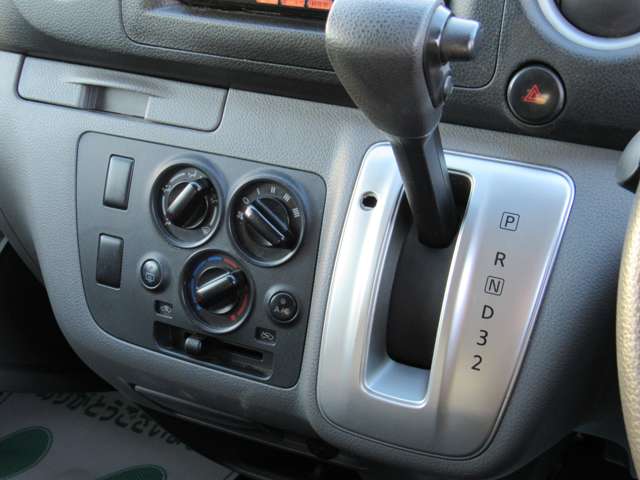 U00047976112_52_001.jpg