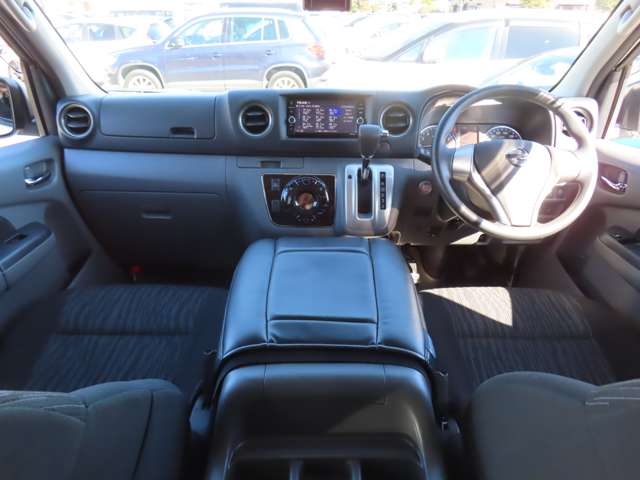 U00048143401_4_001.jpg