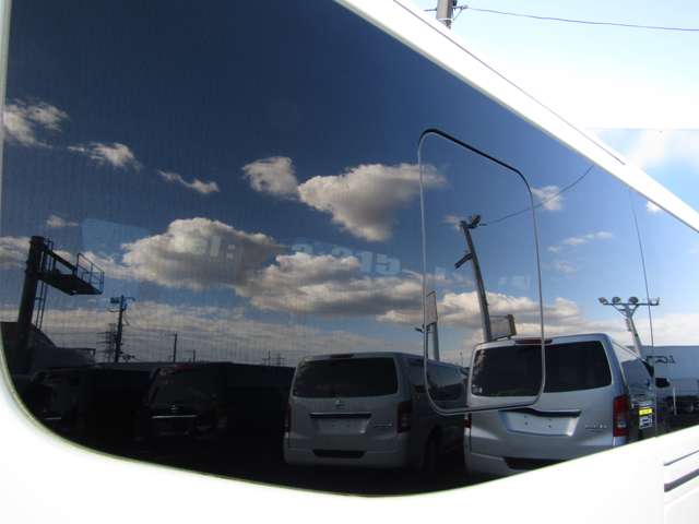 U00047273151_15_001.jpg