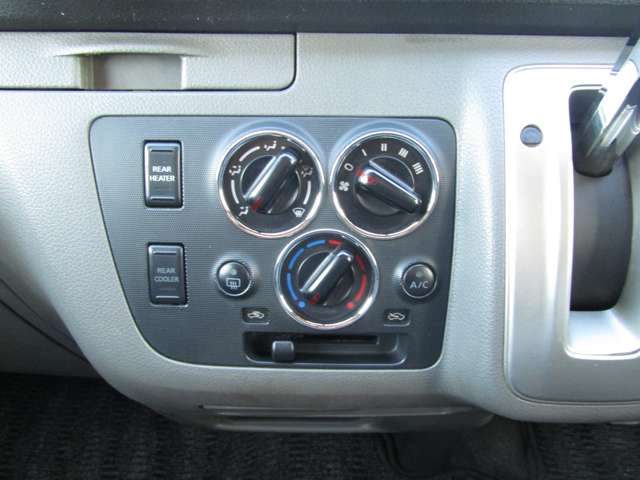 U00047273151_30_001.jpg