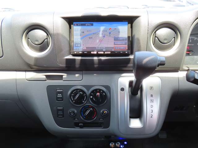 U00045351058_14_001.jpg