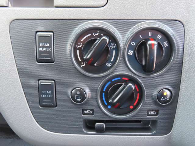 U00045351058_35_001.jpg