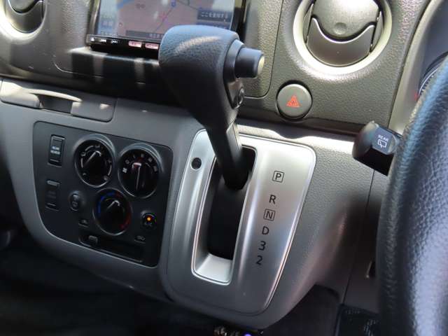 U00045351058_38_001.jpg