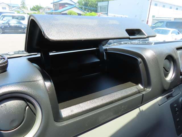 U00045351058_41_001.jpg