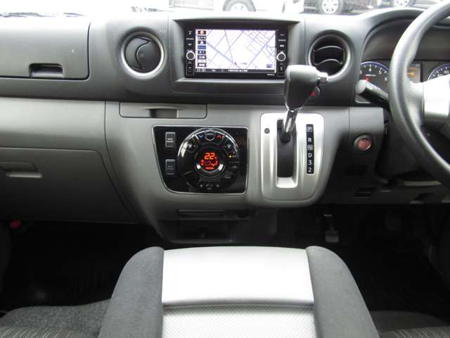 U00047154537_37_001.jpg