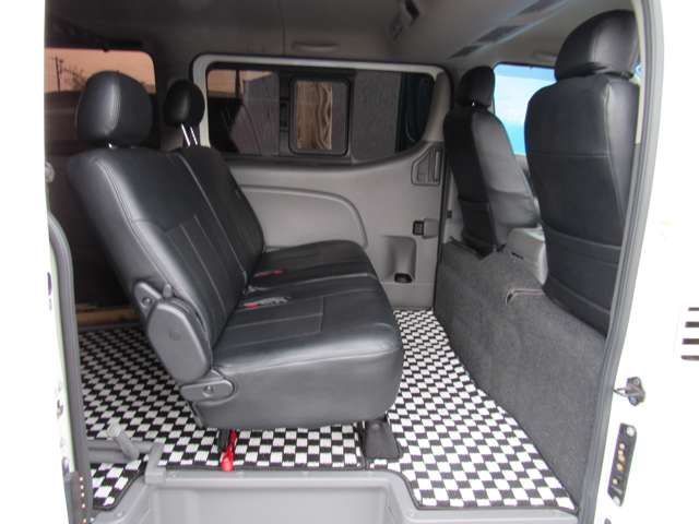 U00048291431_44_001.jpg