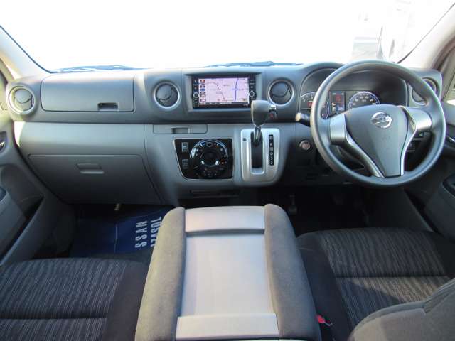 U00048084077_39_001.jpg