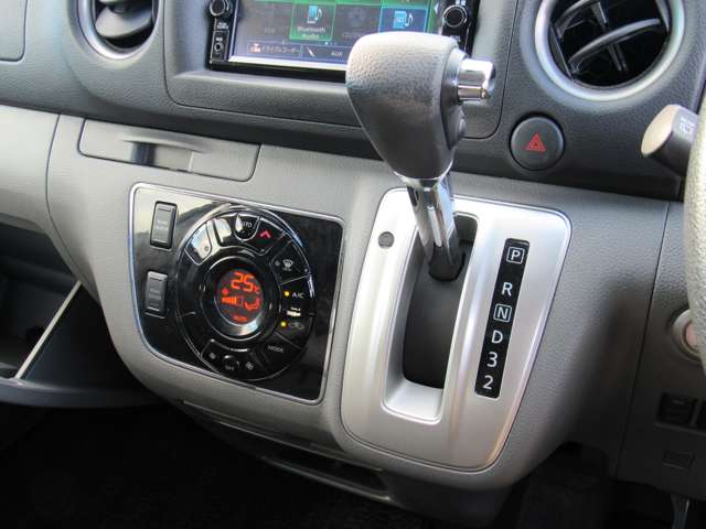 U00047906141_53_001.jpg