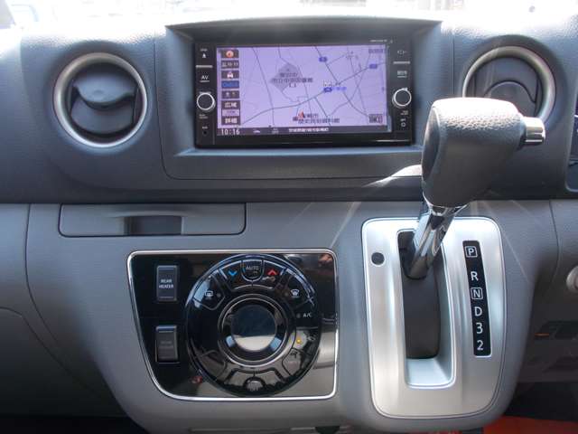 U00048142924_19_001.jpg