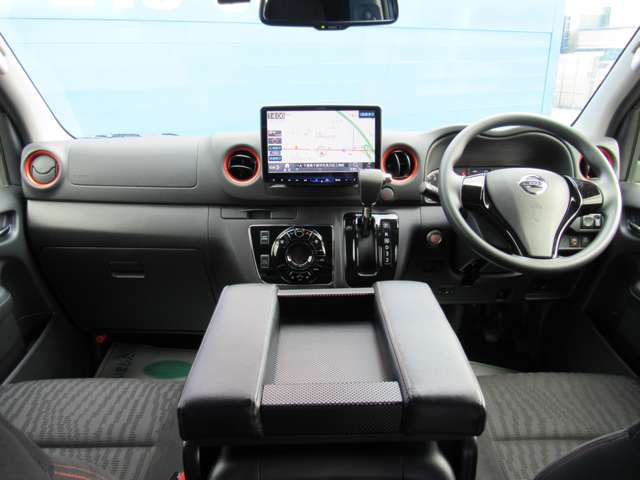 U00048607450_41_001.jpg