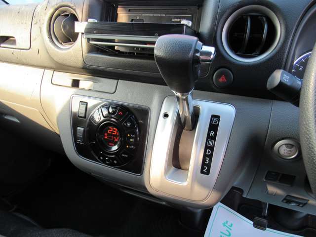 U00048047397_52_002.jpg
