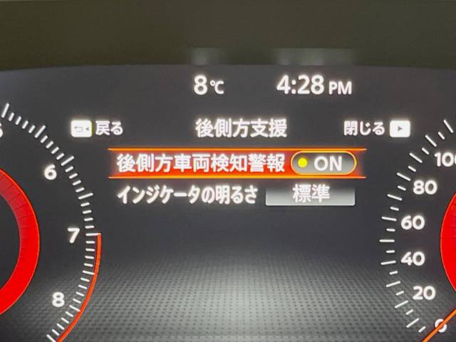 UZ0047926791_39_001.jpg