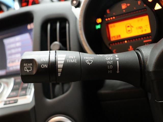 UJ0048544596_52_001.jpg