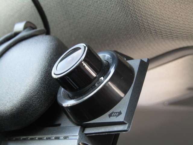 U00047860911_79_003.jpg