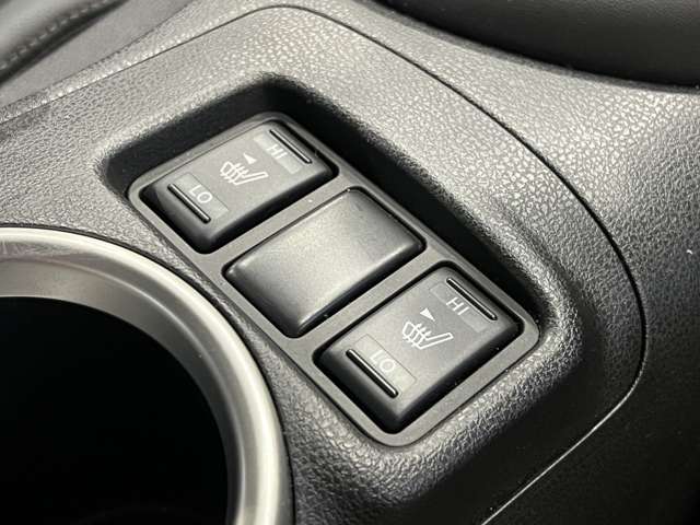 UJ0048056378_41_002.jpg