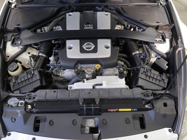 UZ0048292776_18_001.jpg
