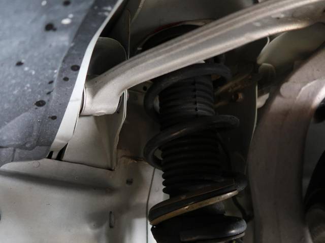 UZ0048292776_32_001.jpg