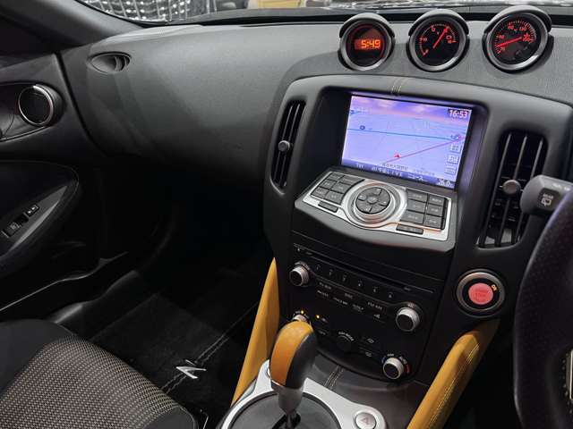 UJ0047263653_36_002.jpg