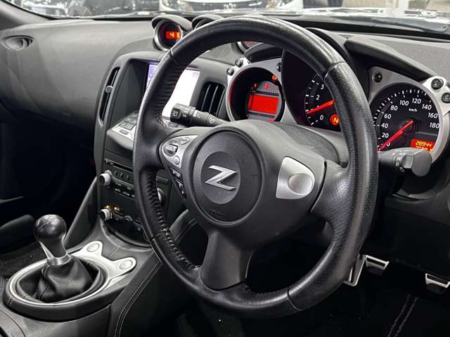 UJ0046562049_31_002.jpg